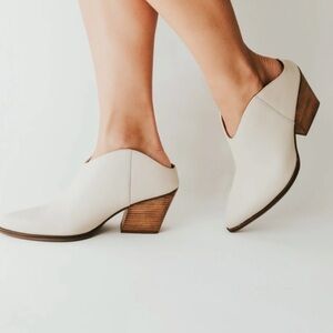 Seychelles Off White Fancy Affair Booties / Mules with Wooden Heel
